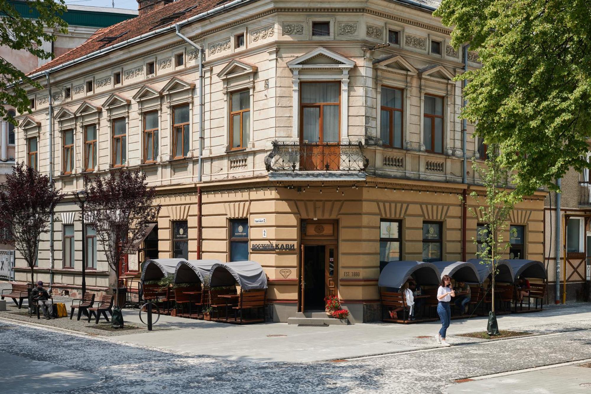 Lama Hostel Iwano-Frankiwsk Zewnętrze zdjęcie