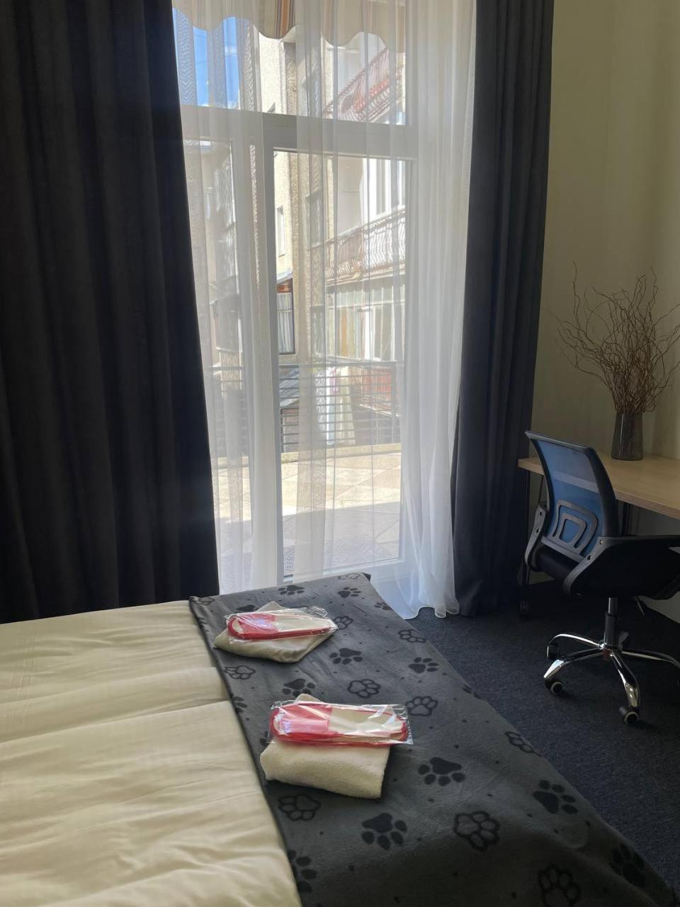 Lama Hostel Iwano-Frankiwsk Zewnętrze zdjęcie
